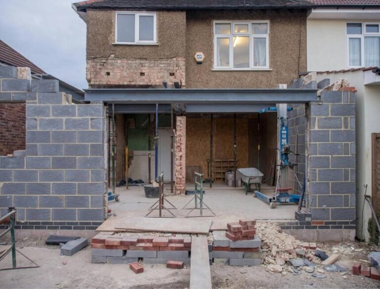 side return extension being built